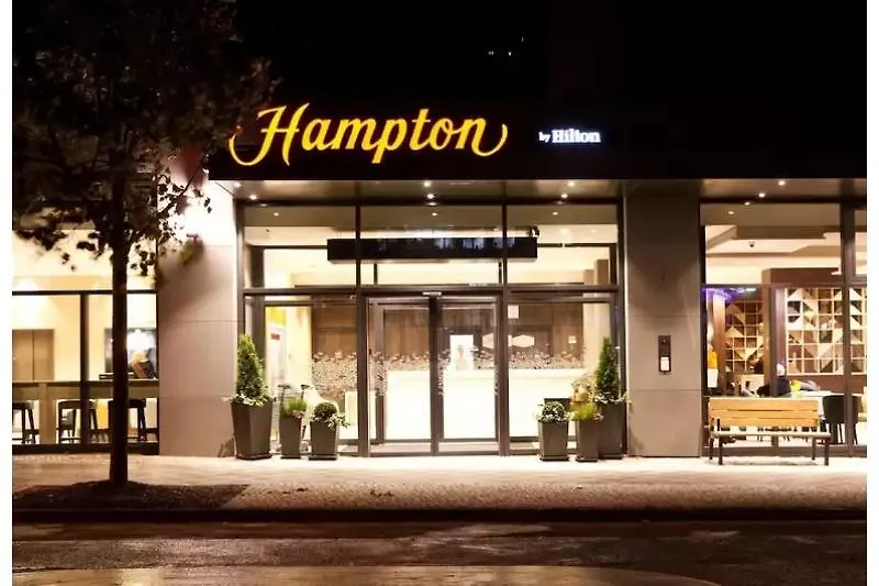 Hampton By Hilton Berlin City East Side Gallery Germany